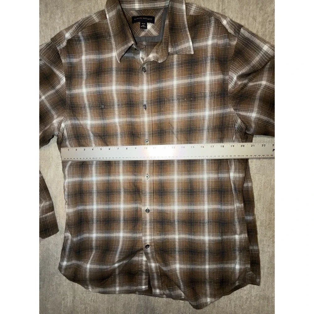 Banana Republic Men's Brown Plaid Flannel Button Down Shirt Size Large 100% Corn
